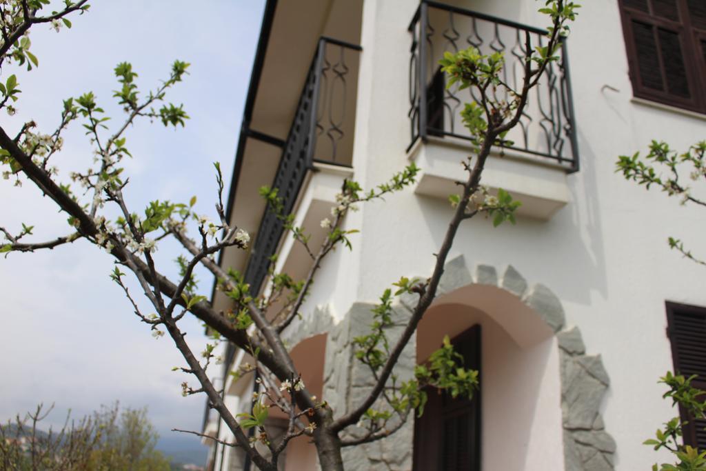 House In Caramagna Apartment Imperia Cameră foto