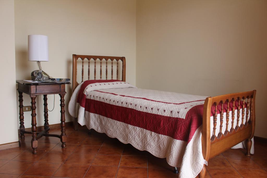 House In Caramagna Apartment Imperia Cameră foto
