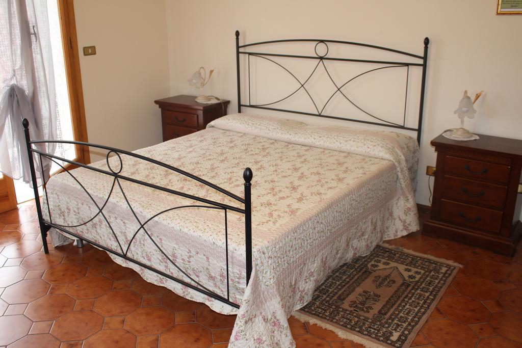 House In Caramagna Apartment Imperia Cameră foto